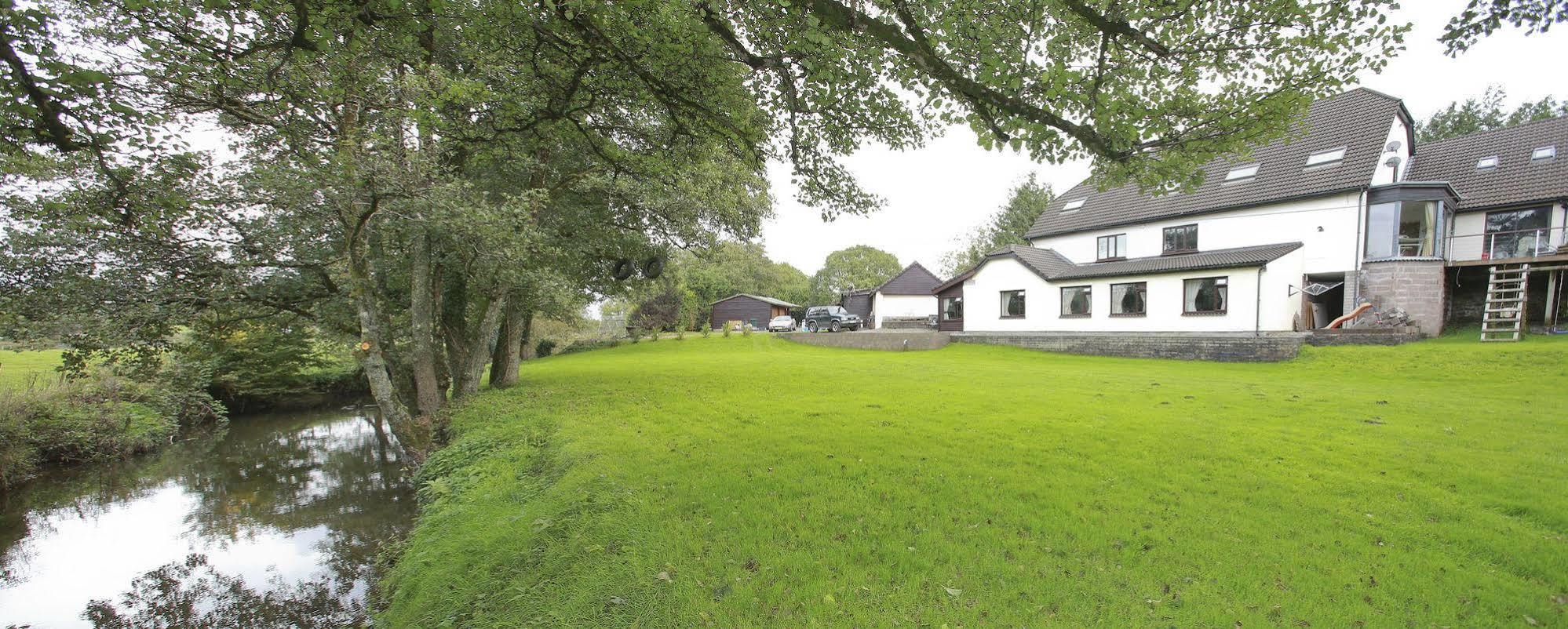 Ewenny Farm Guest House ブリジェンド エクステリア 写真